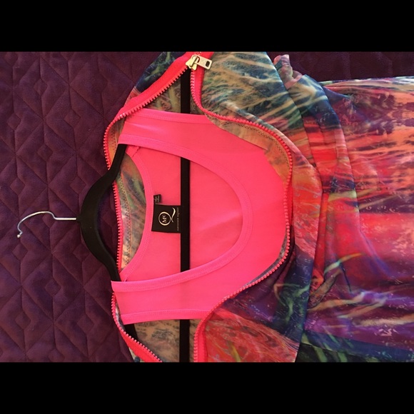 Vintage McQueen.  ❤️ - Picture 6 of 8